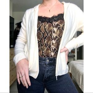 100% Cashmere Ivory Sweater